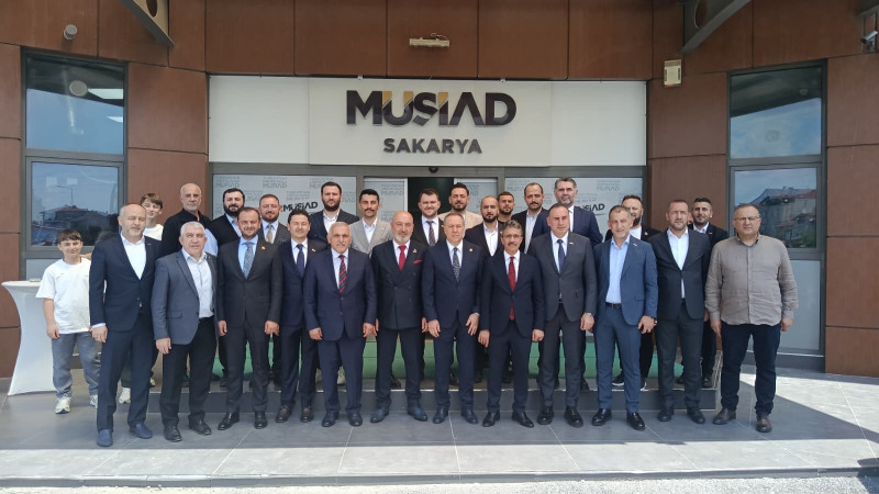 MÜSİAD Sakarya’da geleneksel bayramlaşma programına yoğun ilgi