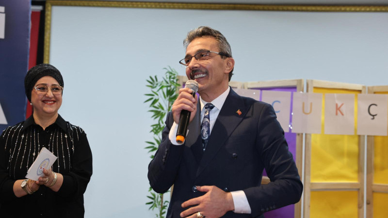 Erenler’de Çocuklara Karne Hediyesi