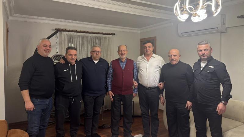 Yeniden Refah Partisi Konya Milletvekili Ali Yüksel, İş Dünyası İsimleri İle Sakarya’da Gökhan İn’in Evin’de buluştu