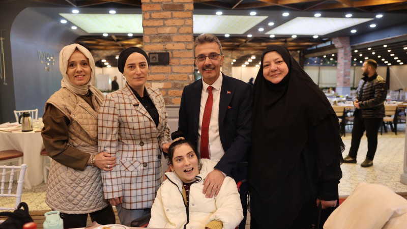 ERENLER’DE RAMAZAN: GÖNÜL KÖPRÜLERİ GÜÇLENİYOR