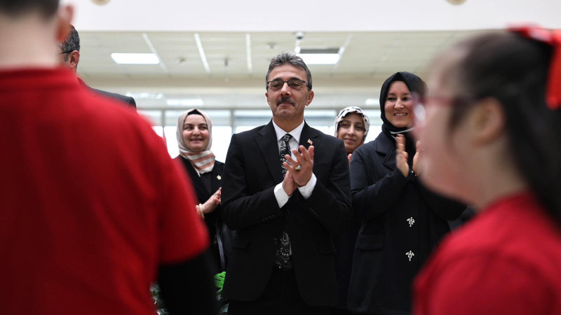 Erenler Belediyesi’nde Anlamlı Sergi