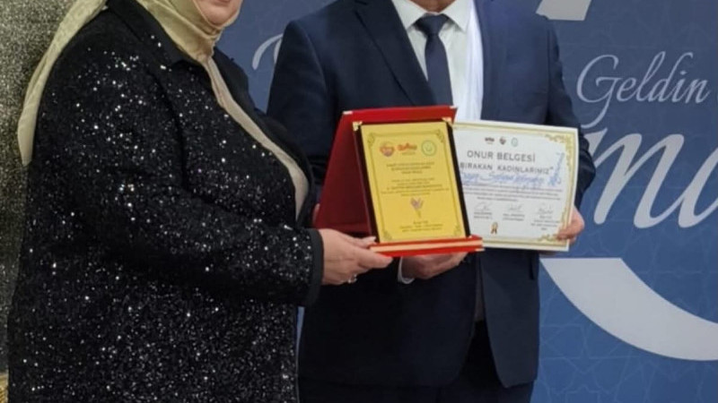 Türk Dünyasının Güçlü Sesi Almaz İlahe Ehmedova’ya Ankara’da Onur Ödülü