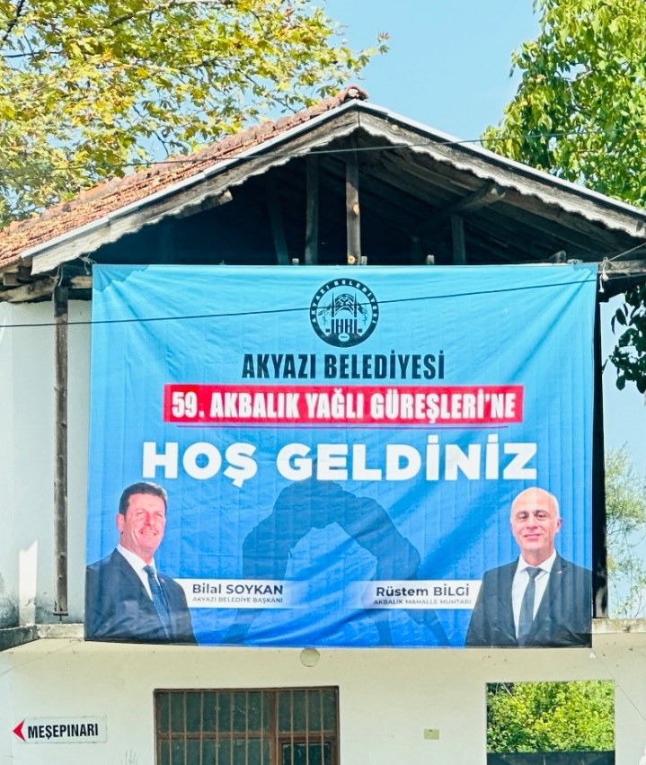 Sakarya'nın Akyazı ilçesinde düzenlenen 59. Akbalık Yağlı Güreşleri'nde Baş Pehlivanlığı Serdar Yıldırım kazandı.