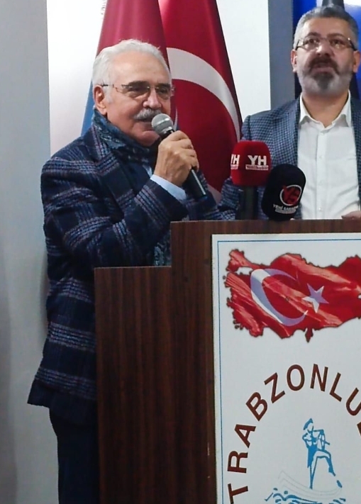 Sakarya Trabzonlular Derneği'nde Görkemli Kongre: Dr. İsmet Kartal Başkan Seçildi!.