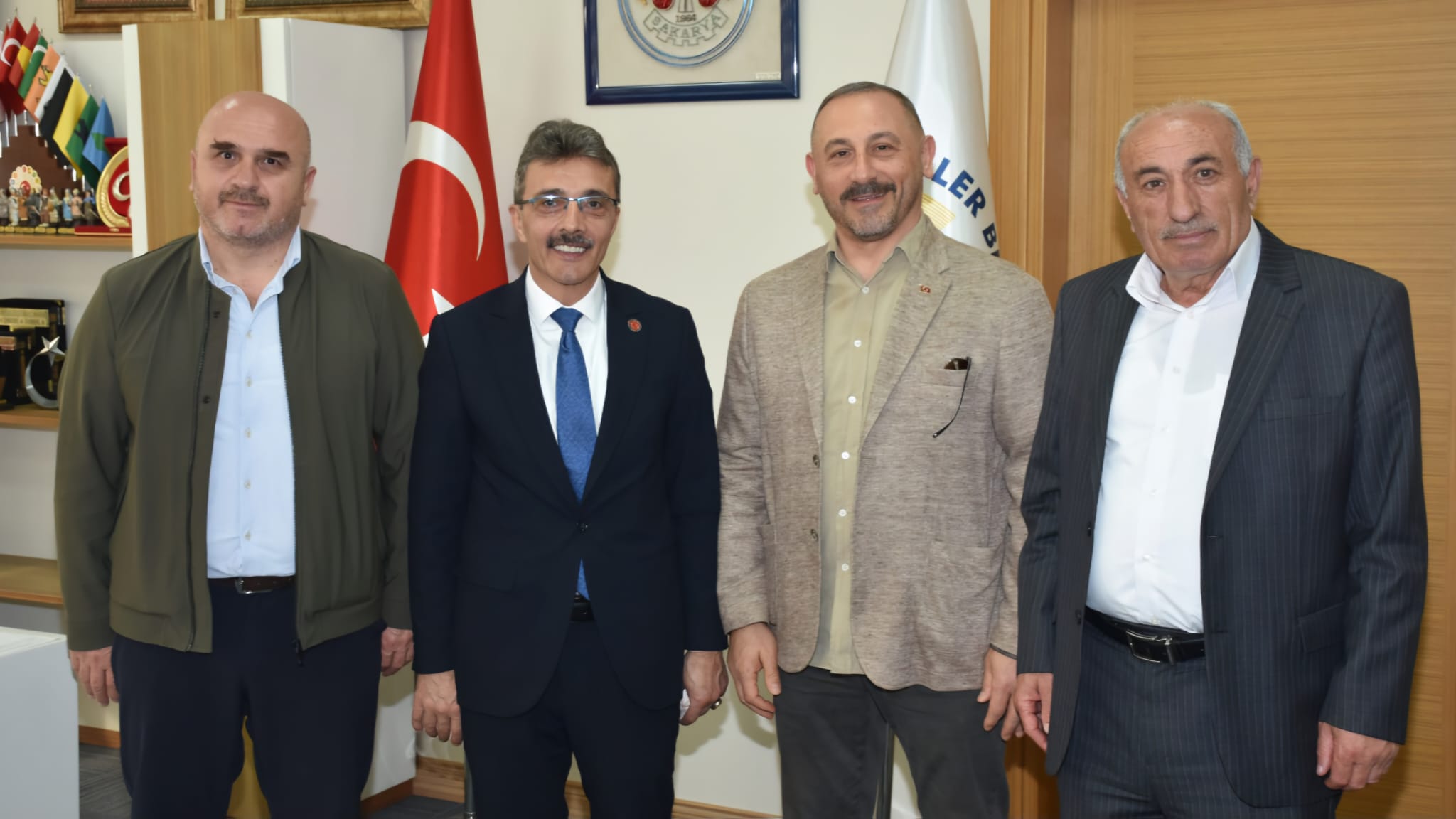 Sakarya Müteahhitler Birliği'nden anlamlı destek.